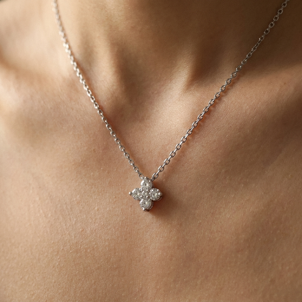 Gold Pavé Clover Pendant Necklace – Dainty CZ Four-Leaf Gold-Plated Chain Necklace Gift